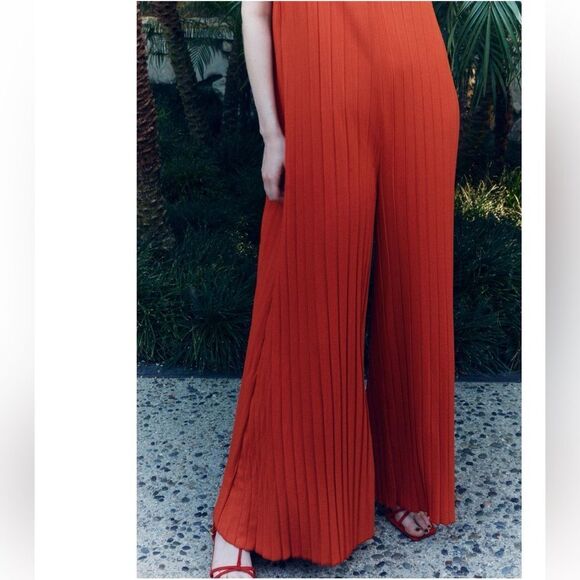 Zara long pleated jumpsuit - Picture 2 of 7